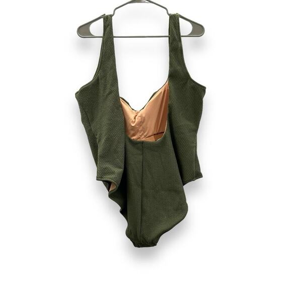 J. Crew One Piece Swimsuit Green Textured Square Neck Shelf Bra Sz 22‎ NEW - Picture 2 of 11